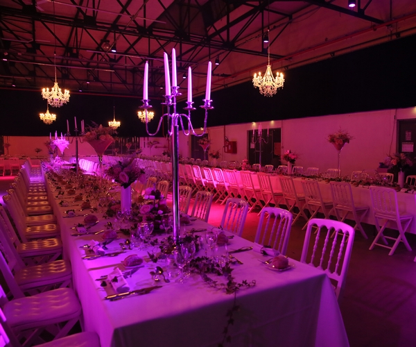 Dîner spectacle dans une friche industrielle